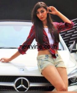 22 years Reetika is one of the best GFE Chennai hookup girl